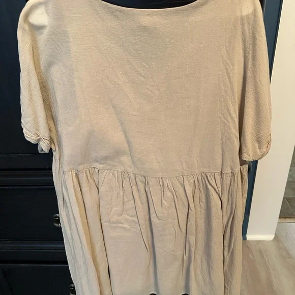 Women's Cream V-Neck Dress - Picture 4 of 4